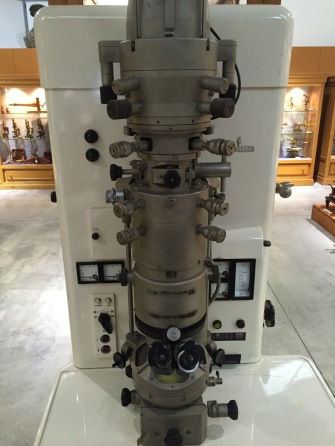 Siemens electron microscope (1950s)